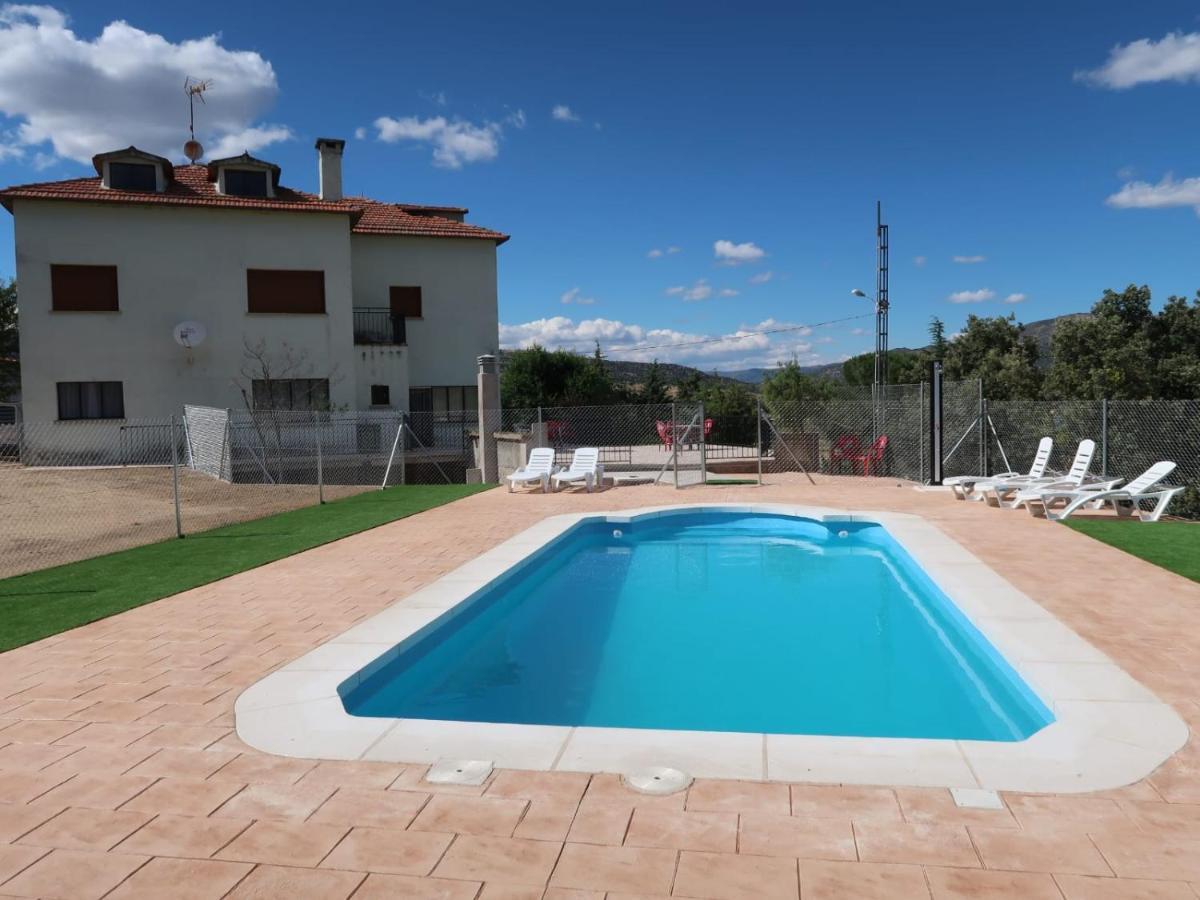 El Mirador Apartamentos El Barraco Luaran gambar