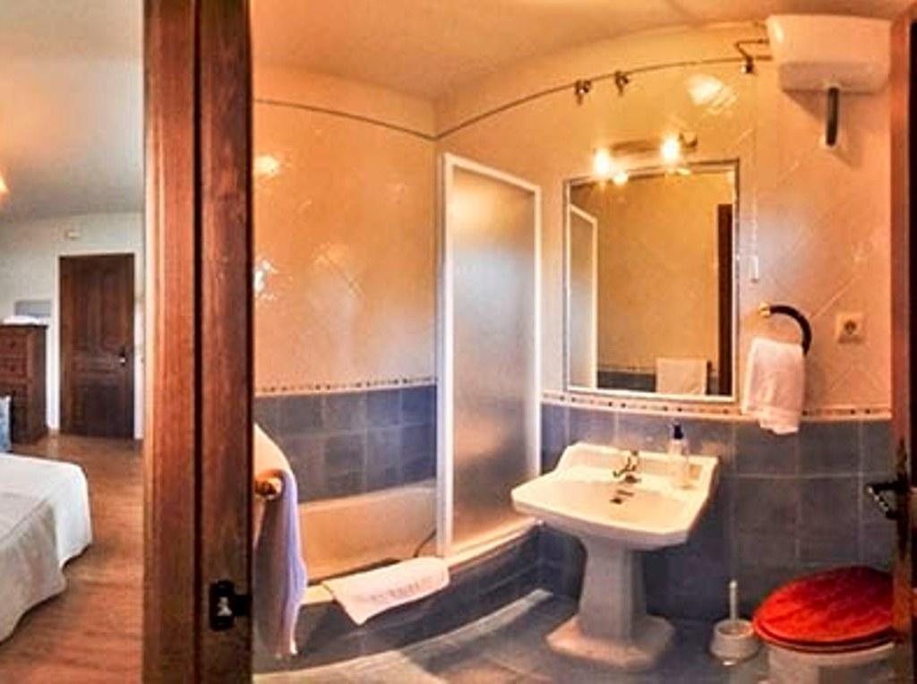 El Mirador Apartamentos El Barraco Bilik gambar